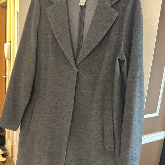 Jackets - Picture 4 of 4